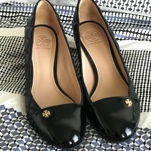 WORN ONCE! Tory Burch Black Wedge Heels Sz 8
